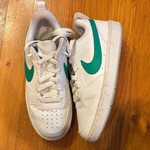 Nike Court Borough Low Recraft Big Kid Shoes White and Green 4Y or ladies 6